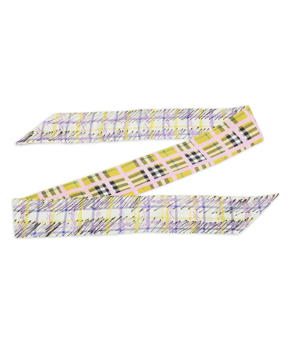 check-pattern scarf