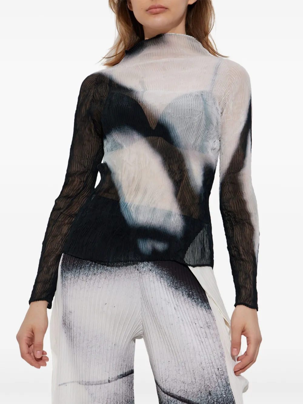 Issey Miyake Shadow Study abstract-print long-sleeve top | White | Image 1