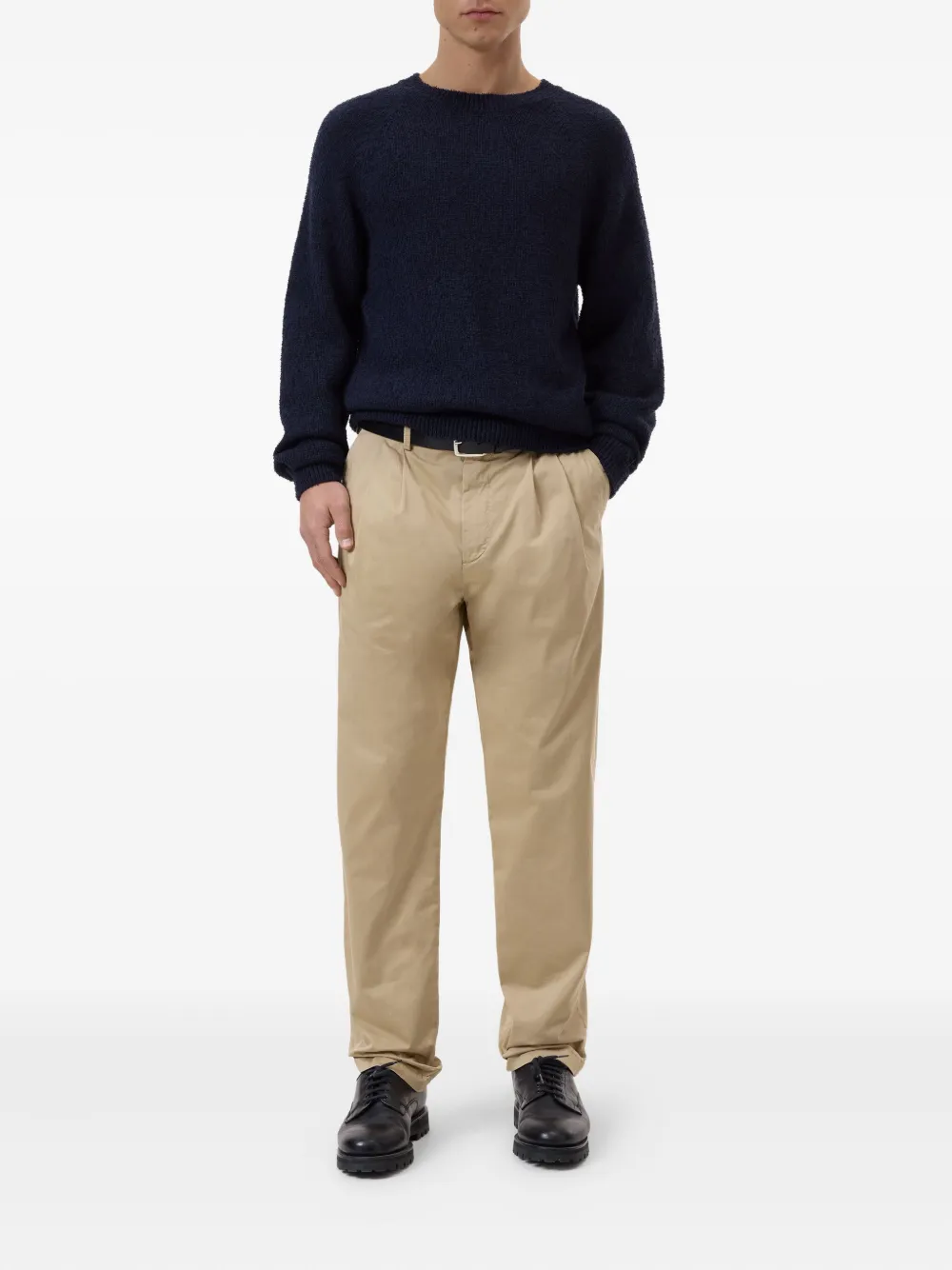 Closed crew-neck raglan sweater Blauw