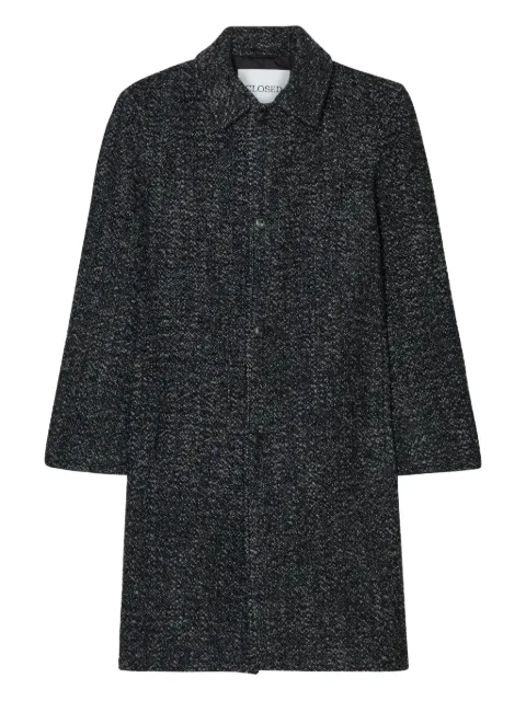 Closed herringbone-pattern coat