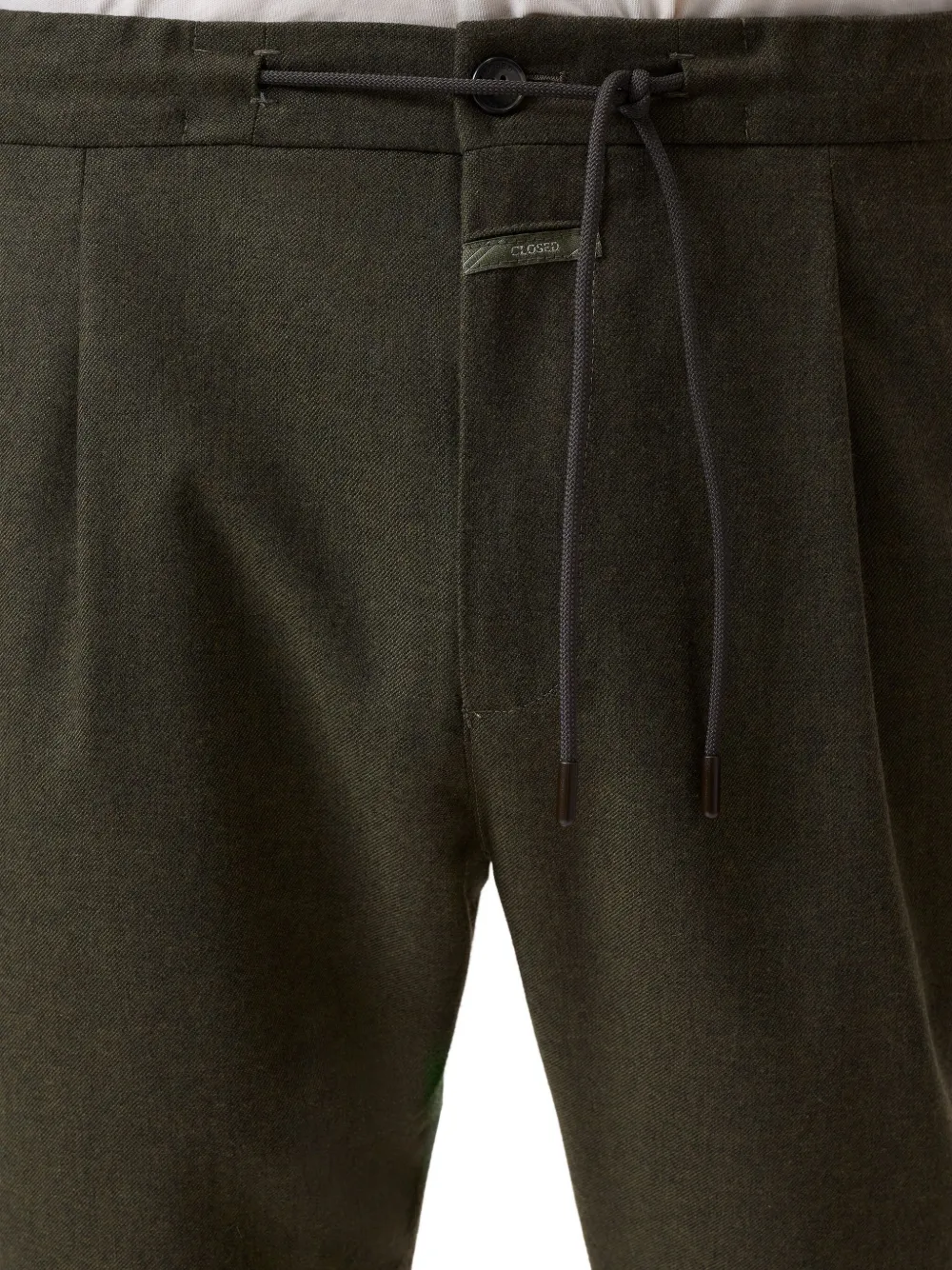 Closed Vigo broek met toelopende pijpen Groen