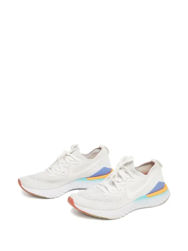 nike white knit sneakers