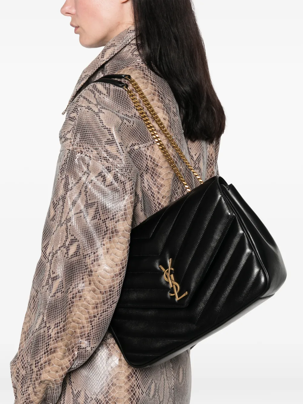 Saint Laurent Grote Loulou Gewatteerde Leren Schoudertas | Zwart