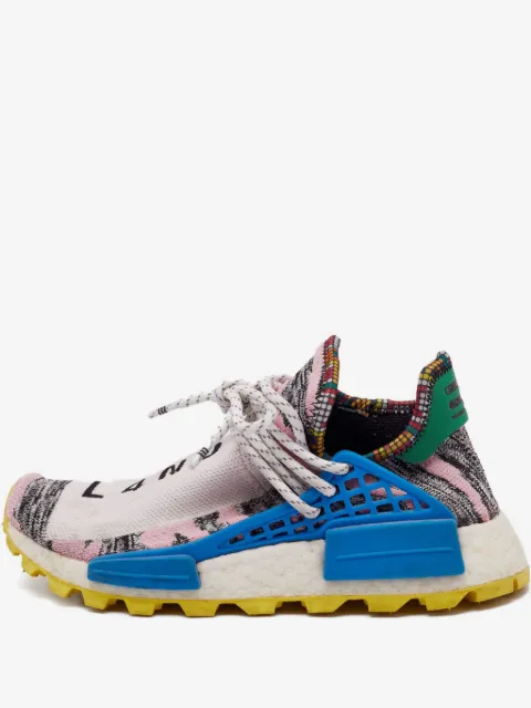 adidas tenis Solar HU en colaboración con Pharrel Williams