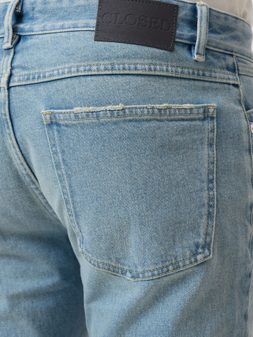 Closed Unity jeans met vervaagd effect Blauw