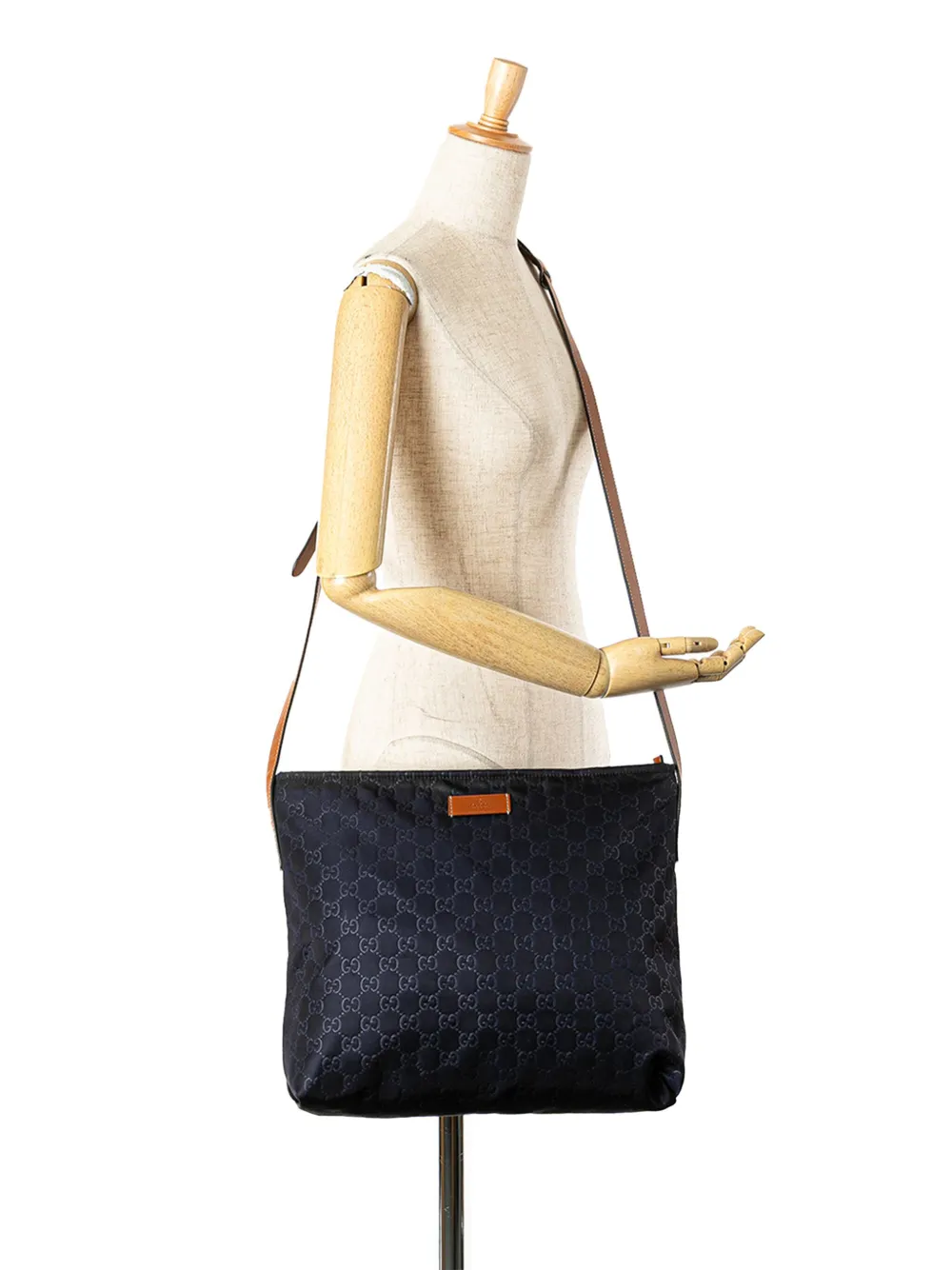 Gucci Pre-Owned 2000-2015 GG Nylon crossbody bag | Pre-Owned | Image 2