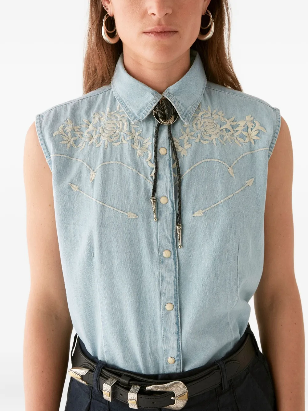 MAISON HOTEL embroidered sleeveless shirt Blauw