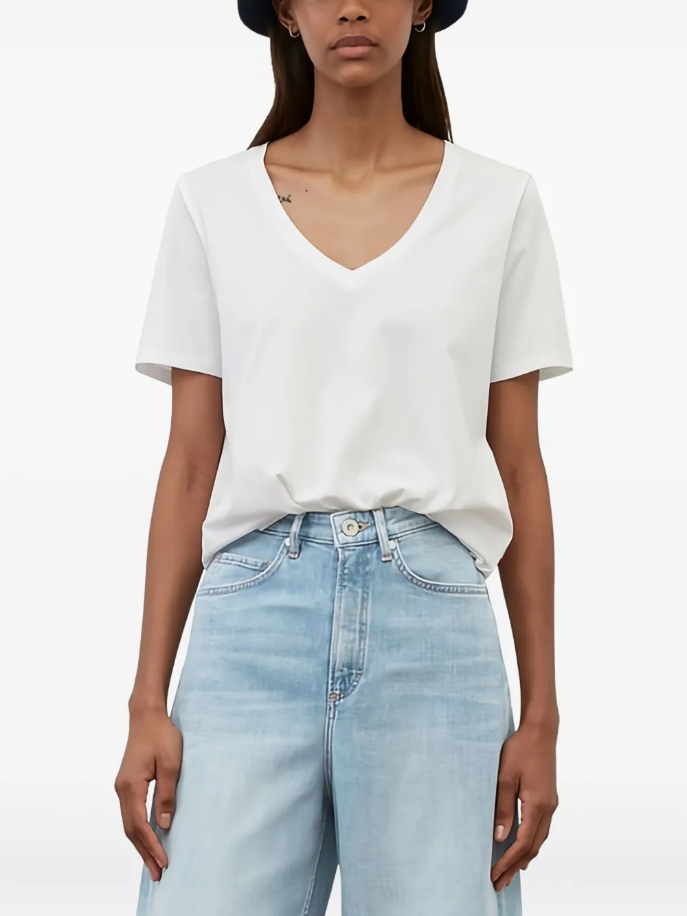Marc O'Polo V-neck T-shirt | T-Shirts & Jersey Shirts | Image 2