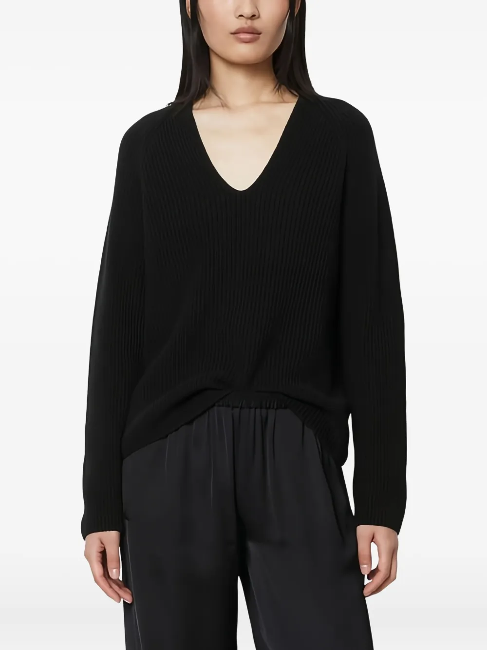 Marc O'Polo V-neck sweater | Knitted Sweaters | Image 2