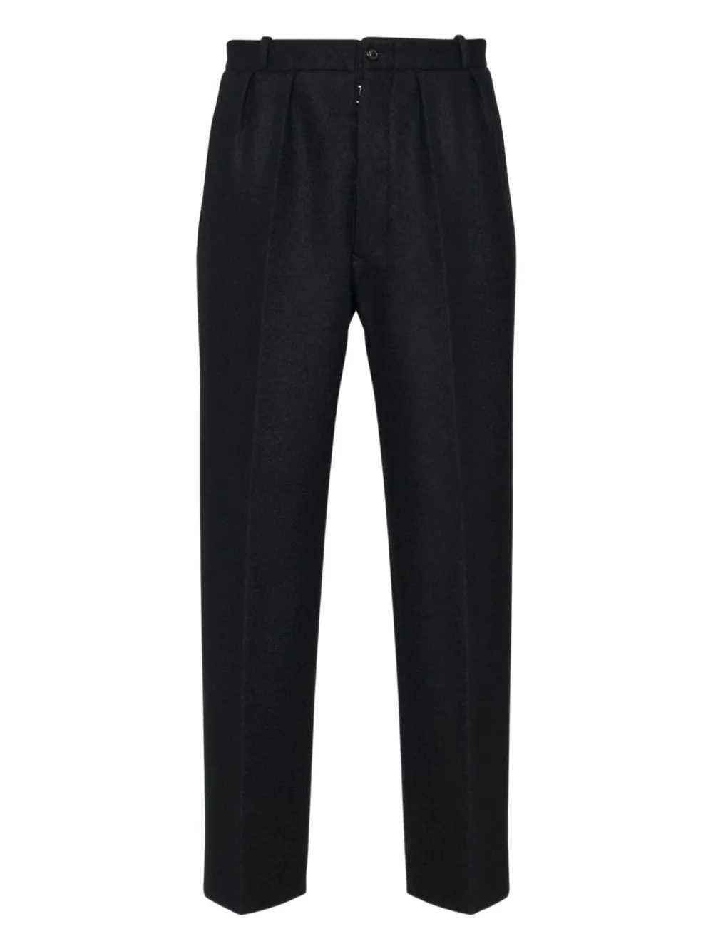 pleated trousers