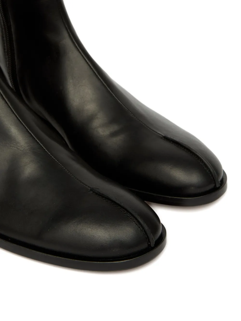 Mm6 Maison Margiela Black Shiny Vegetable Tanned Leather Trunk Boots In Black