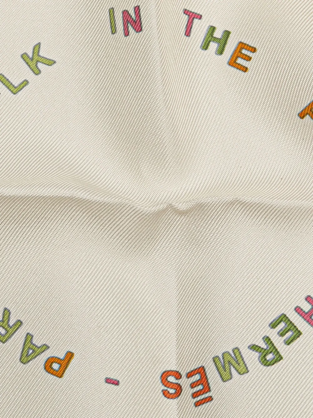 Hermès Pre-Owned foulard A Walk In The Park en soie 20 e siècle | Image 2