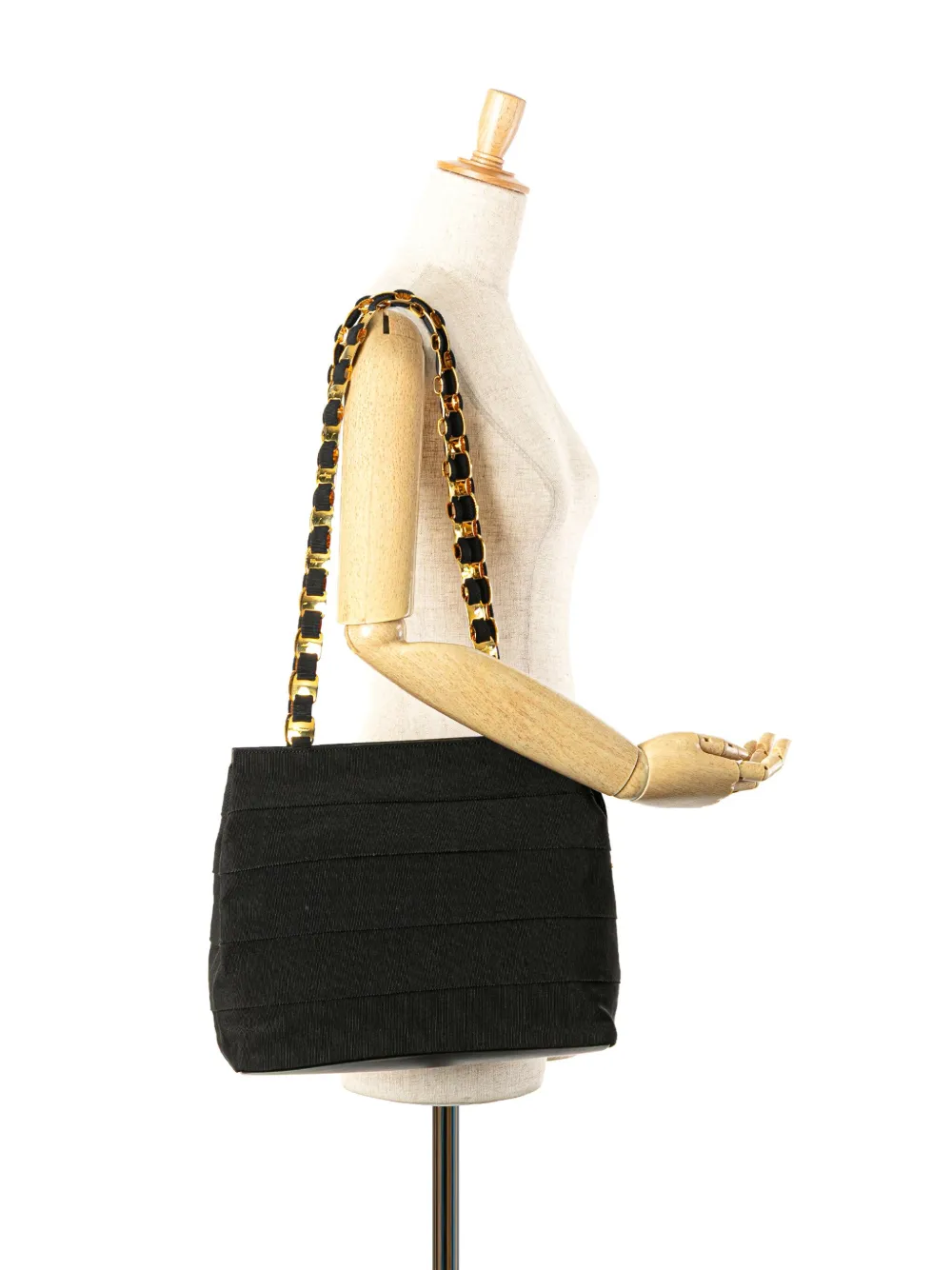 Ferragamo Pre-Owned 2021 Nylon Tiered Grosgrain shoulder bag | Pre-Owned | Image 2