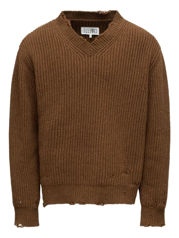 【送料&関税込】MM6 Maison Margiela V-neck Sweater MM6 Maison Margiela: Men's V-Neck Sweater (Beige) | DSMNY E-SHOP