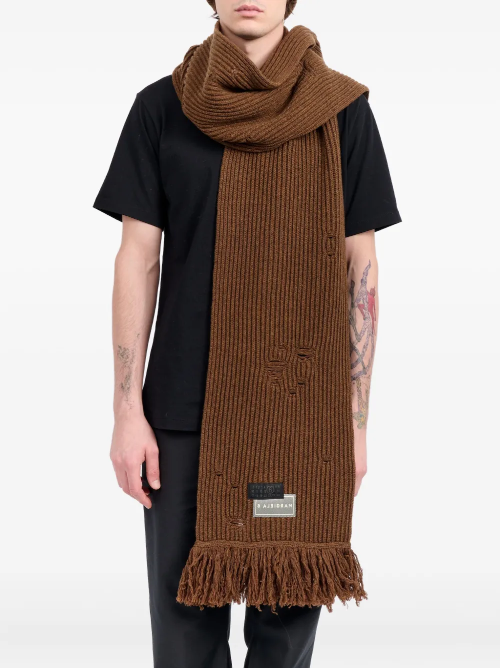 MM6 Maison Margiela logo-patch knitted scarf - Bruin