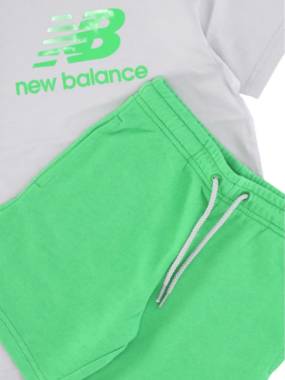 New Balance Kids Ringer T-shirt en shorts Grijs