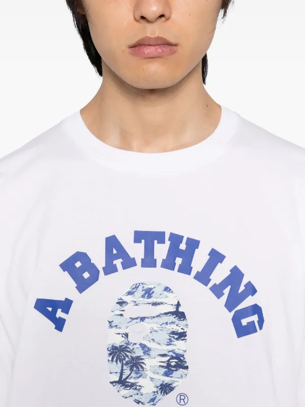 A BATHING APE 半袖 Tシャツ ホワイト Lサイズ　青タグ(初期) A BATHING APE® ロゴ Tシャツ | ホワイト | FARFETCH JP