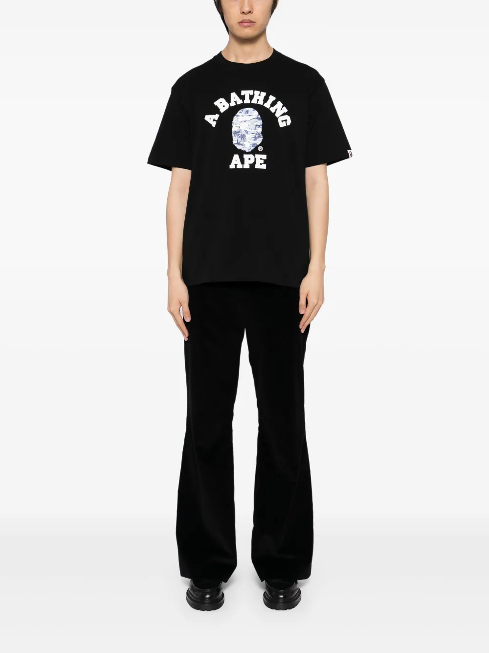 A BATHING APE® logo-printed T-shirt | T-Shirts | Image 2