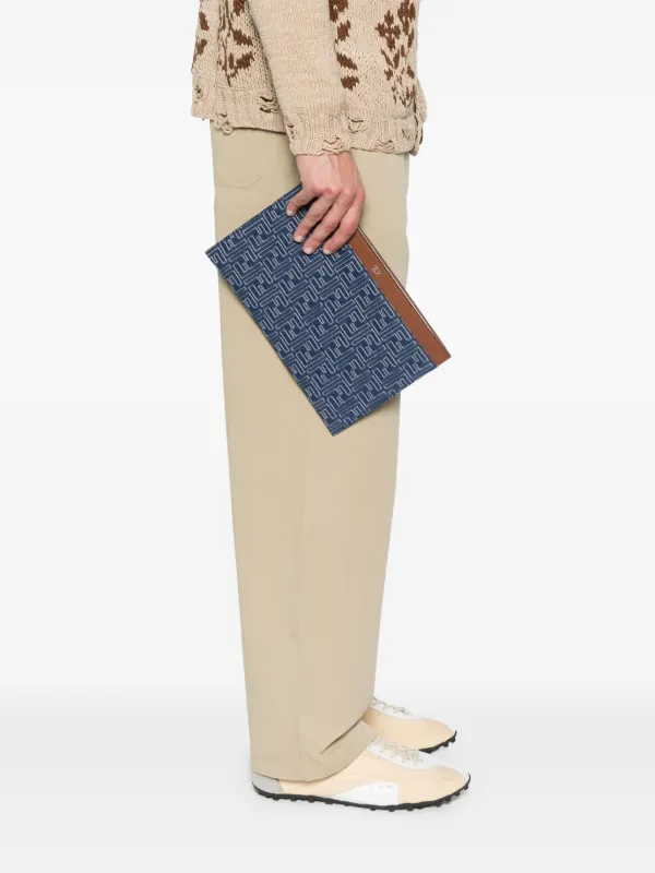 Fendi モノグラム クラッチバッグ FENDI モノグラム クラッチバッグ | ブラック | FARFETCH JP