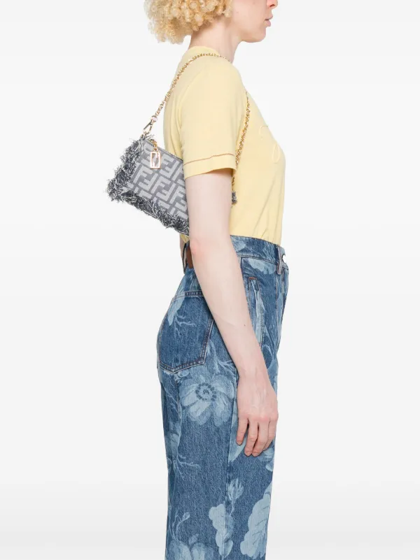 新着【Fendi】バゲット ショルダーバッグ FENDI バゲット ショルダーバッグ | ブルー | FARFETCH JP