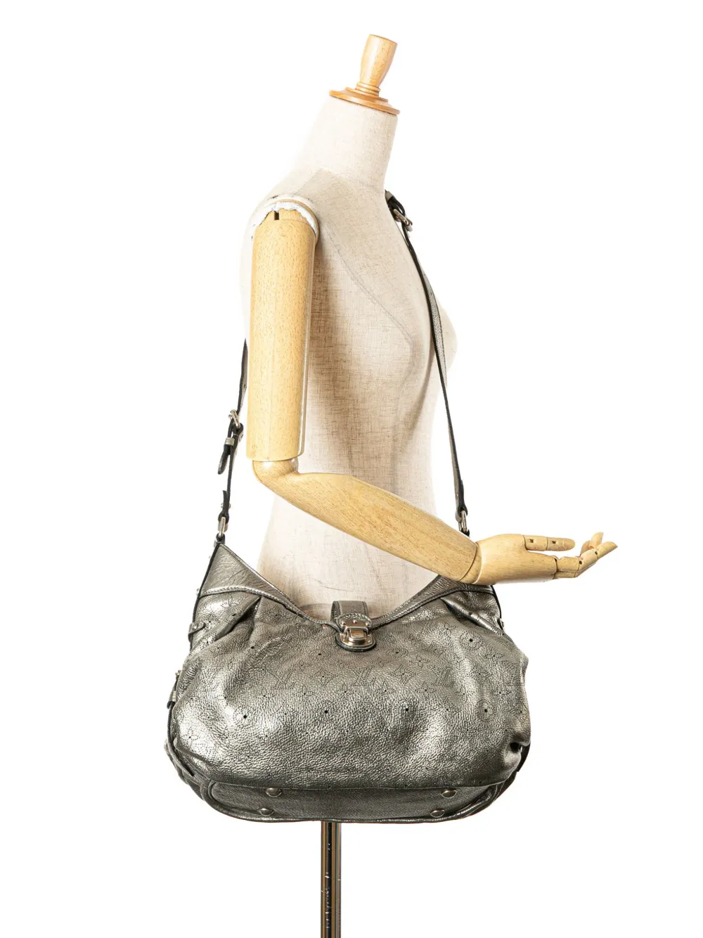 Louis Vuitton Pre-Owned 2018 Monogram Mahina XS crossbody bag | Pre-Owned | Image 2