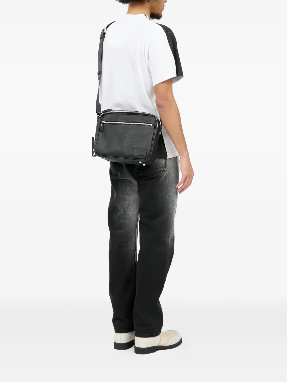 MM6 Maison Margiela Leren messengertas met textuur Zwart