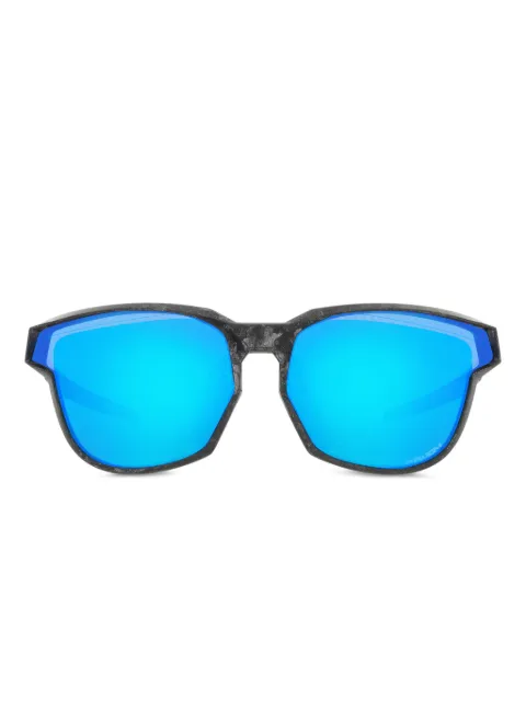 Oakley lentes de sol con armazón geométrica