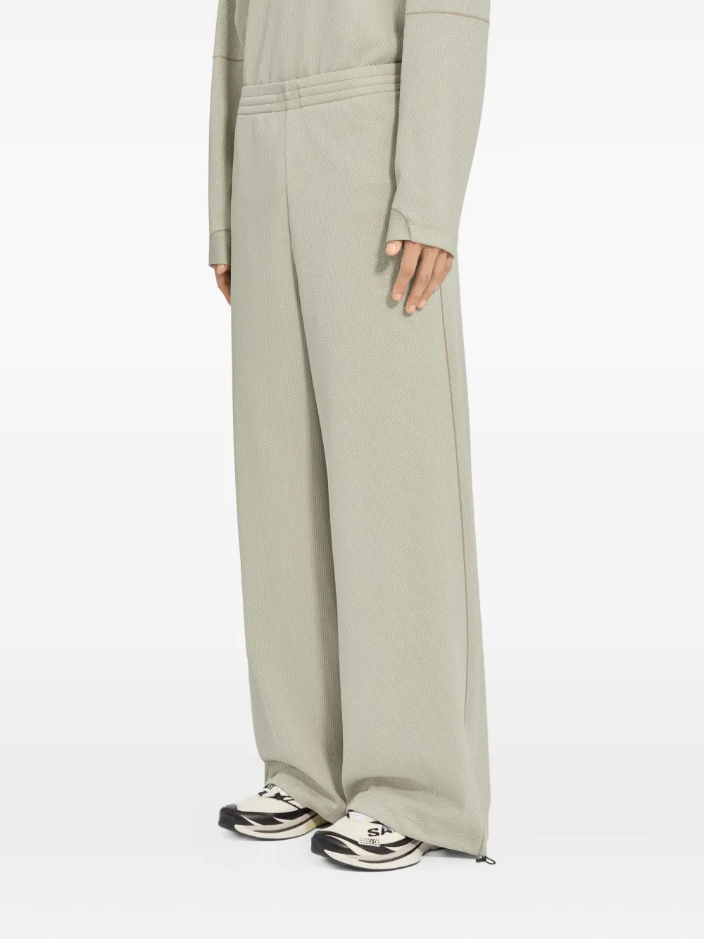 MM6 Maison Margiela X Salomon Broek met trekkoord en textuur Beige