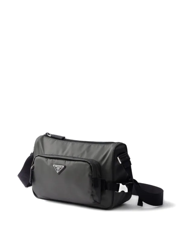 Prada ロゴ メッセンジャーバッグ M | グリーン | FARFETCH JP