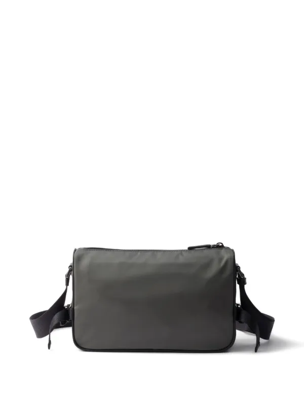 Prada ロゴ メッセンジャーバッグ M | グリーン | FARFETCH JP