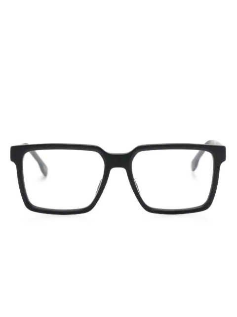 Carrera lentes con armazón cuadrada