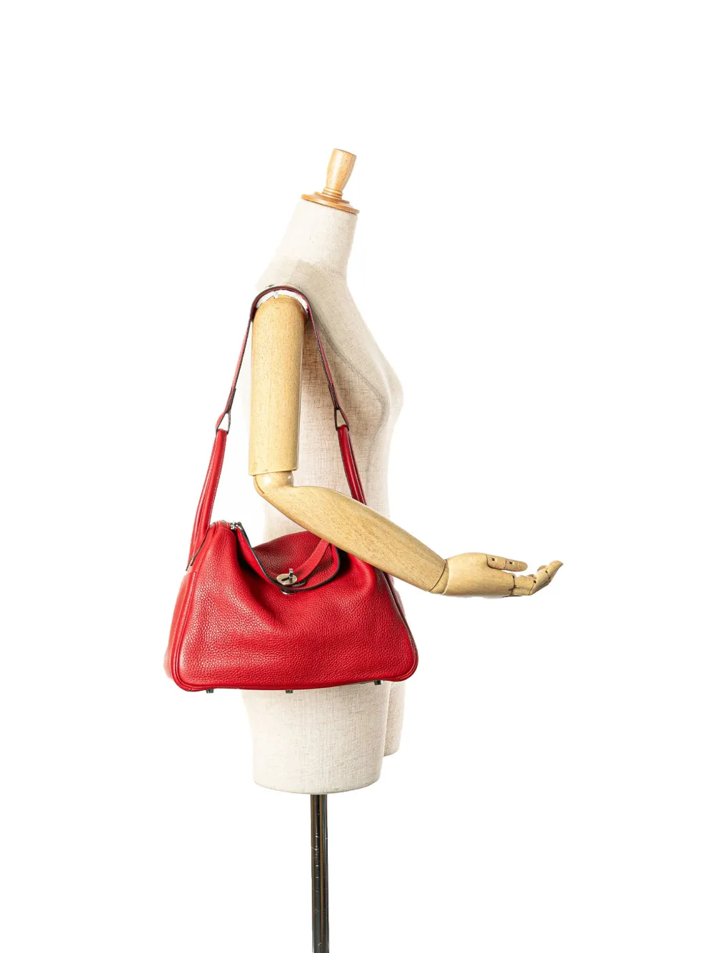 Pre-owned Hermes 2018 Clemence Lindy 30 Shoulder Bag