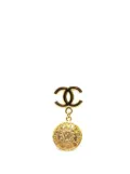 CHANEL Pre-Owned 1995 Gold Plated CC Medallion Brooch costume brooch