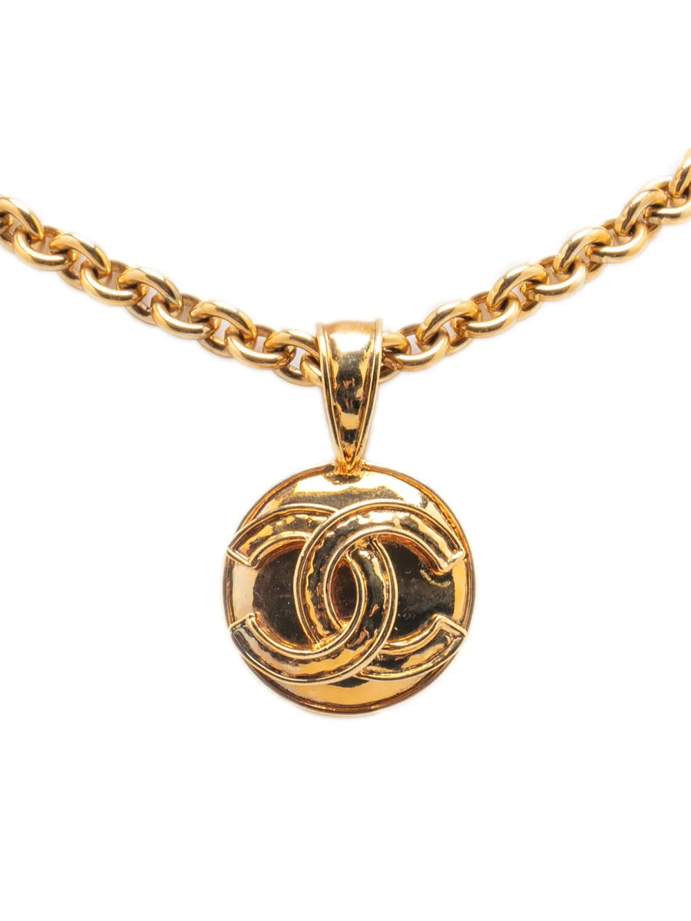 CHANEL Pre-Owned 1994 Gold Plated CC Round Medallion Pendant Necklace CHANEL Pre-Owned 1994 Gold Plated CC Round Medallion Pendant Necklace
