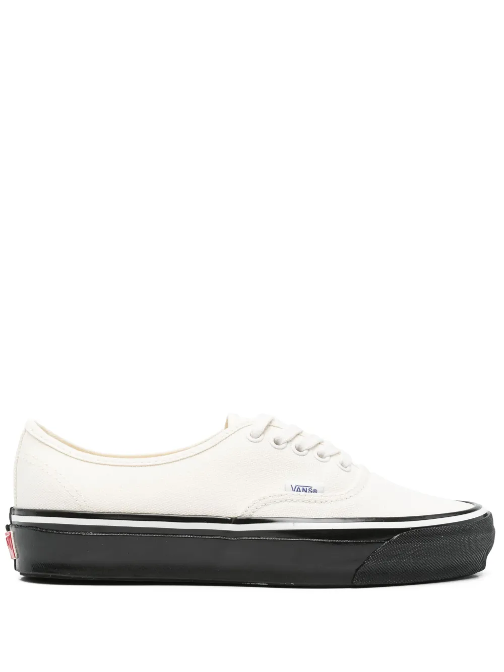 Vans logo-tag sneakers White