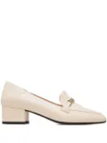 Bally chain-embellished leather pumps - White
