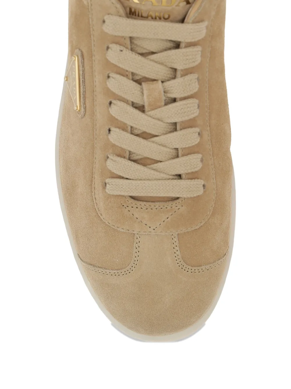 Prada Suède sneakers met logo Beige