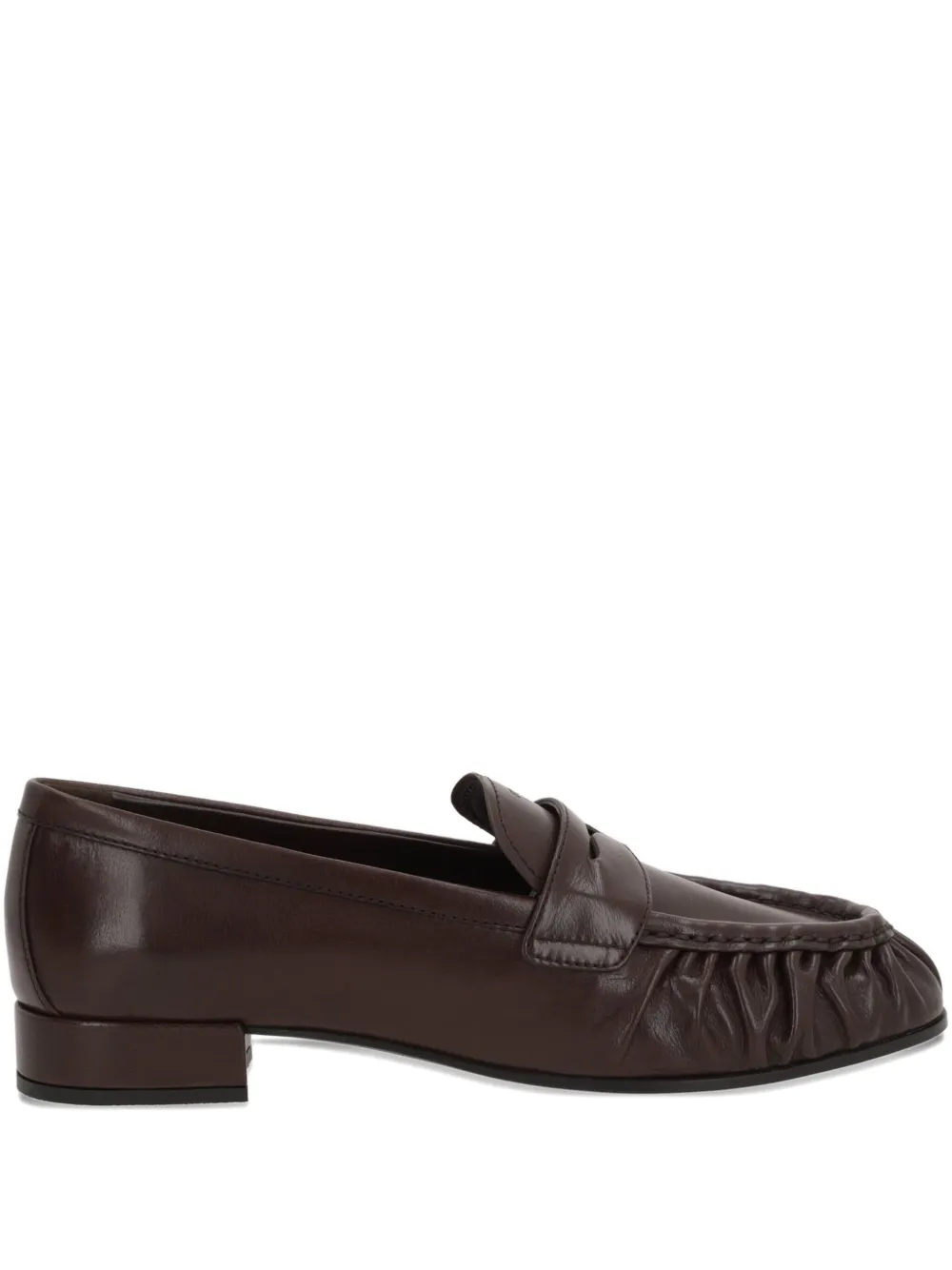 Prada Leren loafers met plooien Bruin