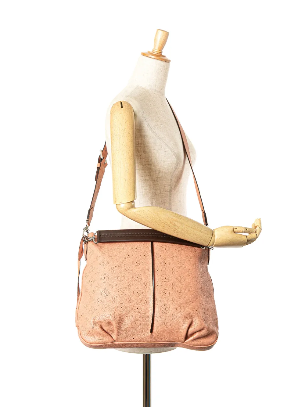 Pre-owned Louis Vuitton 2013 Monogram Mahina Selene Pm Satchel