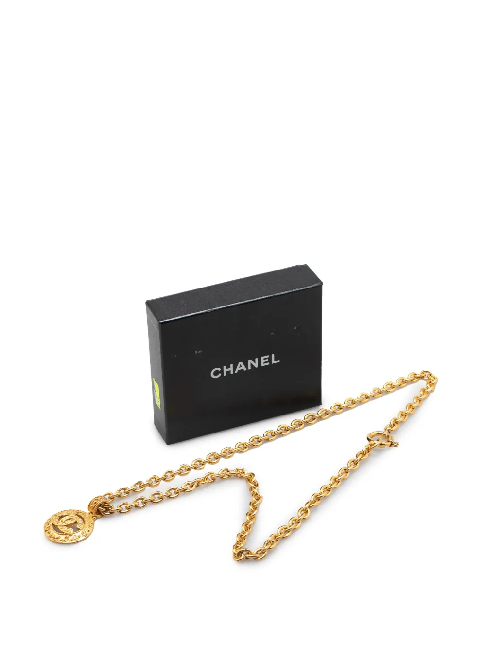 Pre-owned Chanel 1994 Gold Plated Cc Round Pendant Necklace Costume Necklace