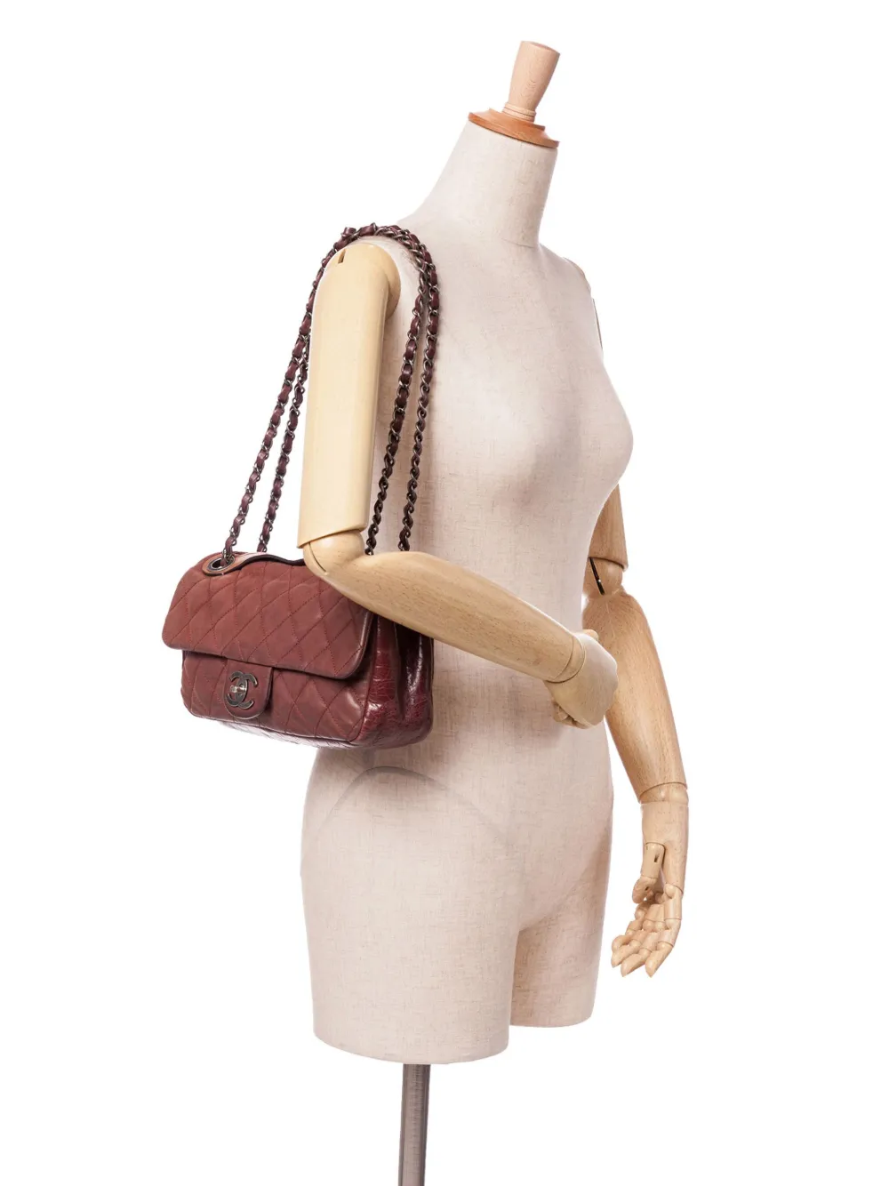 CHANEL Pre-Owned 2010-2011 Medium Iridescent Calfskin In The Mix Flap satchel | Pre-Owned | Image 2