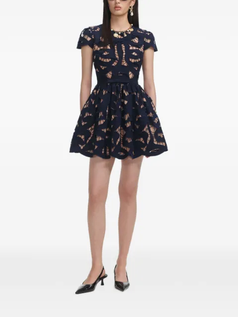 Self-Portrait vestido corto bordado