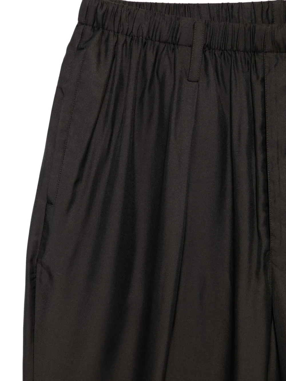 Frenken Shorts met elastische tailleband Bruin