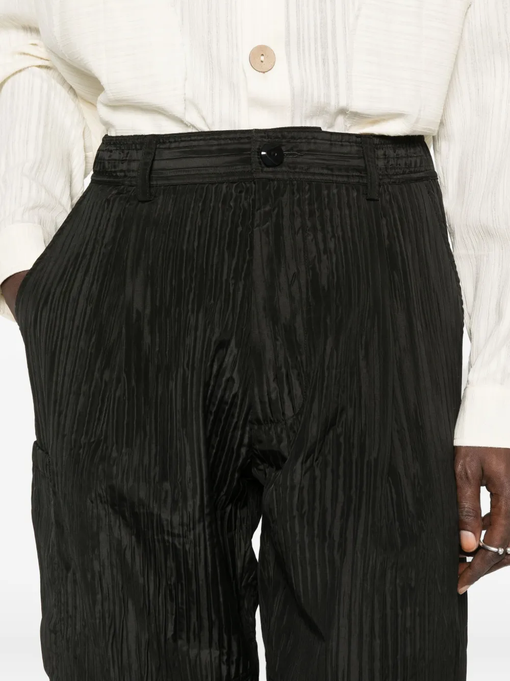 Labrum London Pleat-texture Cargo Pants In Black