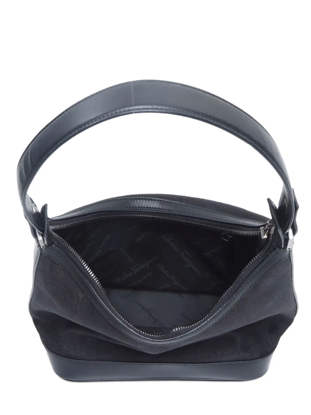 Pre-owned Ferragamo 2000-2020 Gancini Shoulder Bag In Black