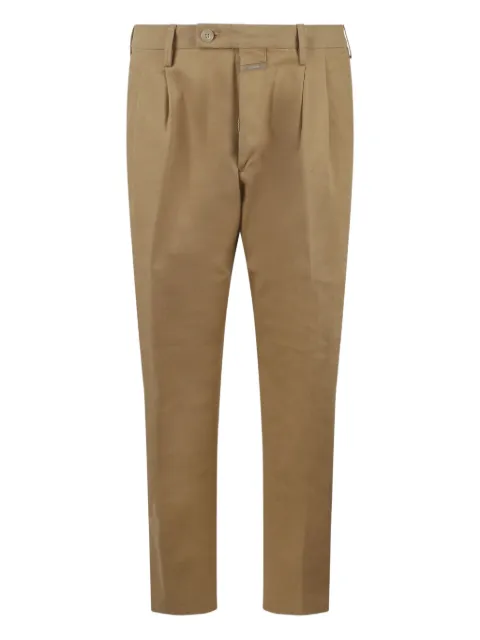 Closed pants con pinzas
