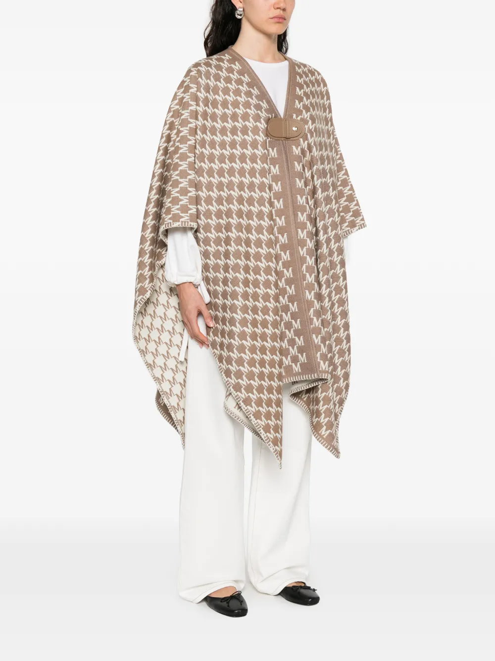 Max Mara Cape met monogramprint Bruin