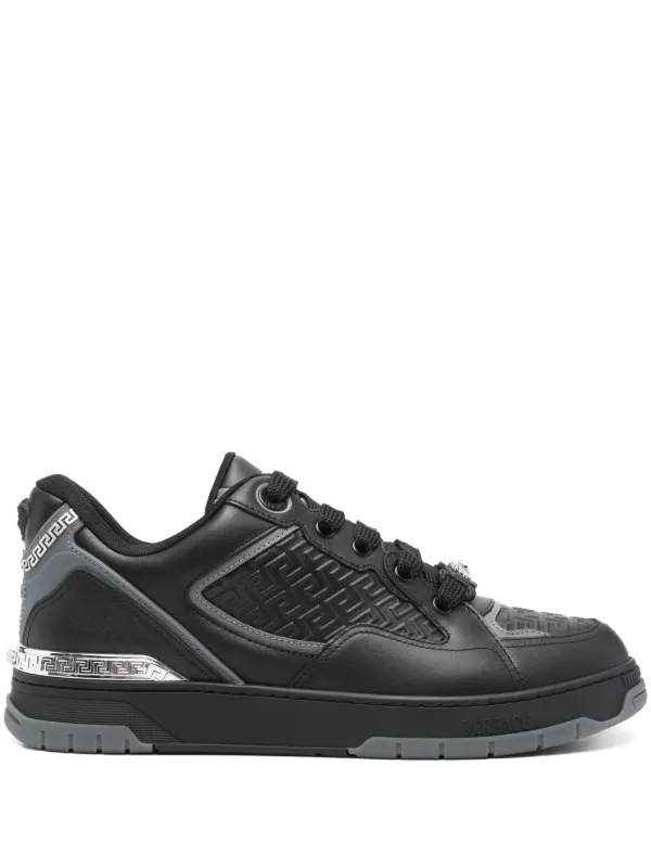 【関税＆送料込み】Versace Low Top Sneakers Versace low-top Sneakers | Black | FARFETCH