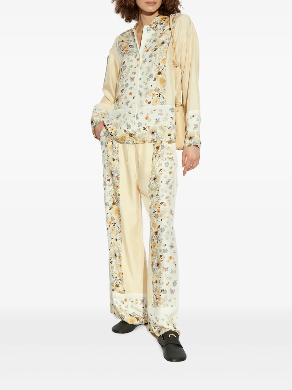 MUNTHE Blouse met geborduurde bloemen - Beige