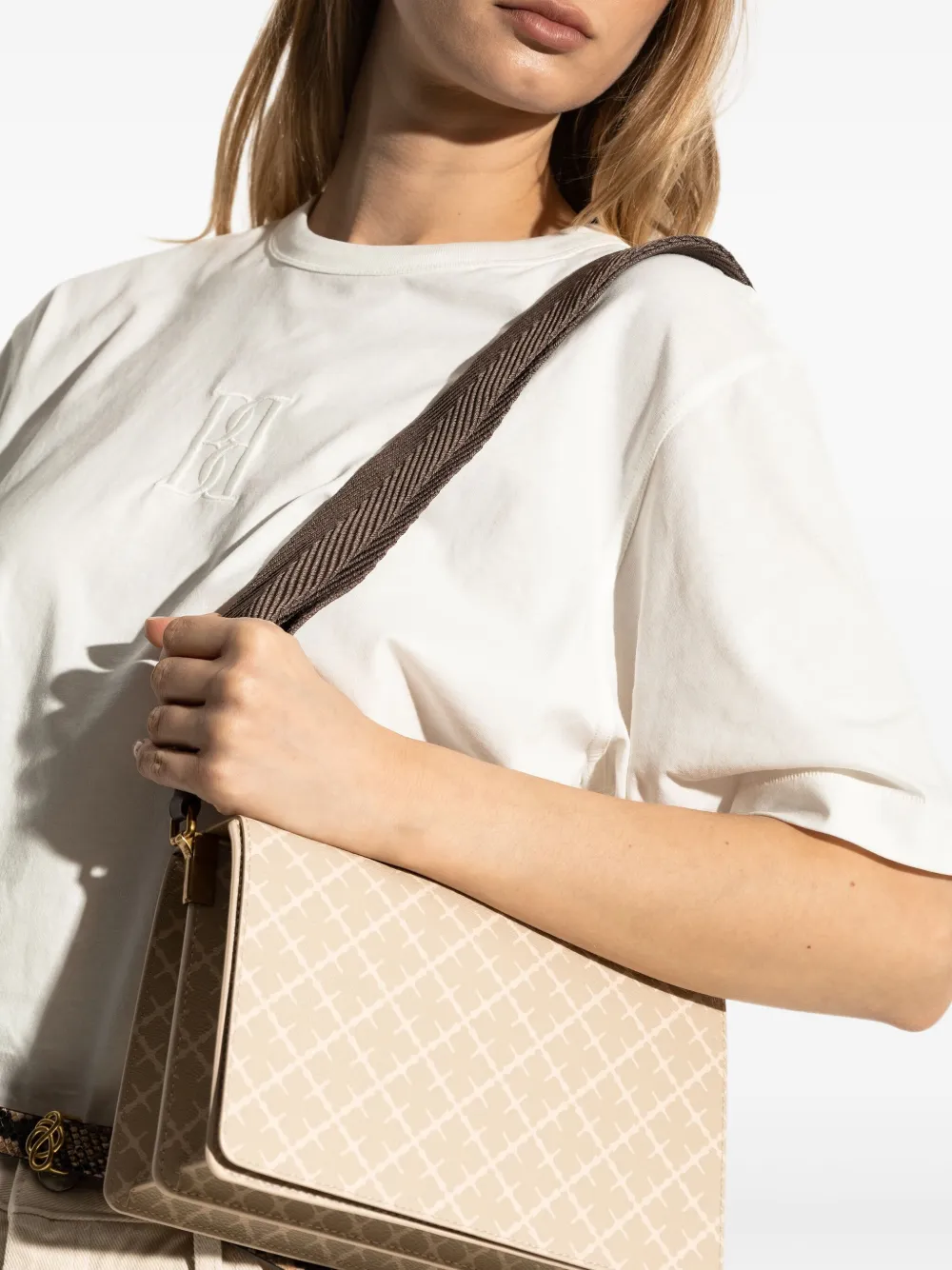 By Malene Birger Loenna schoudertas met monogram - Beige